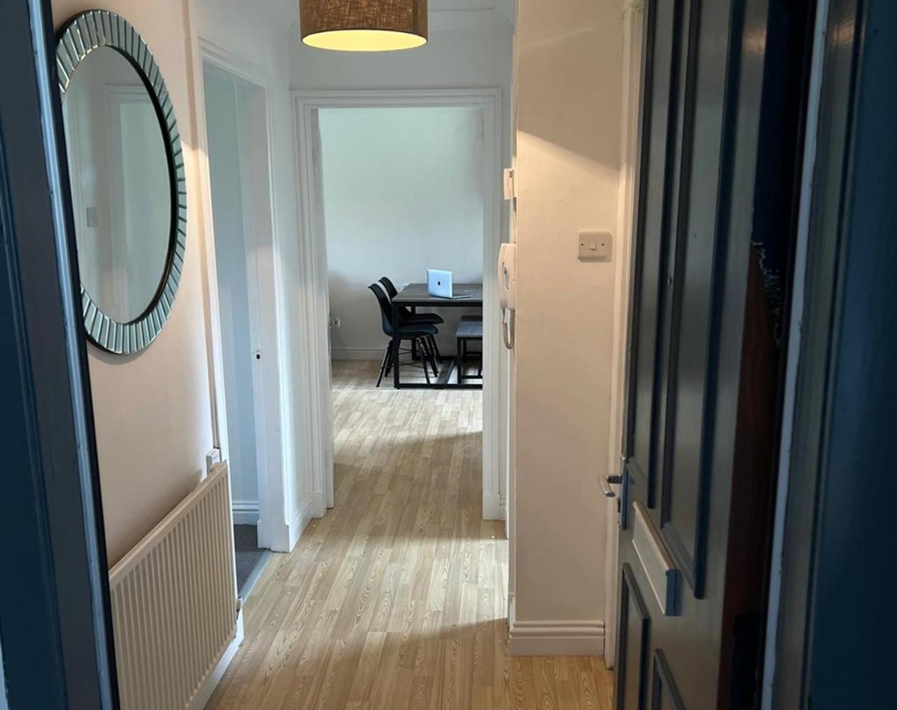Appartamento Fifty Five On Gilmour Street Eaglesham Esterno foto
